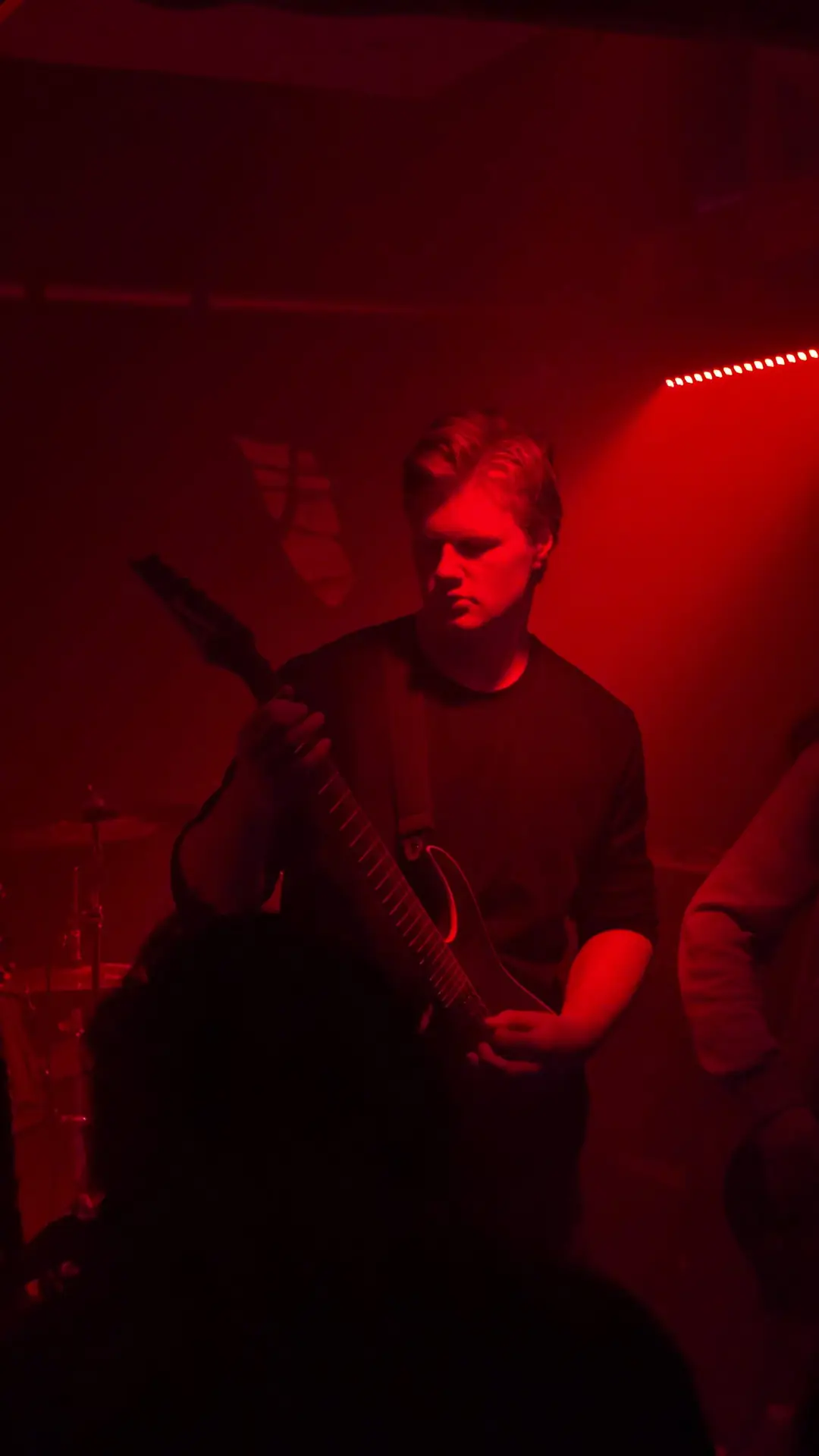 pxl 20260410 170957436.raw 01